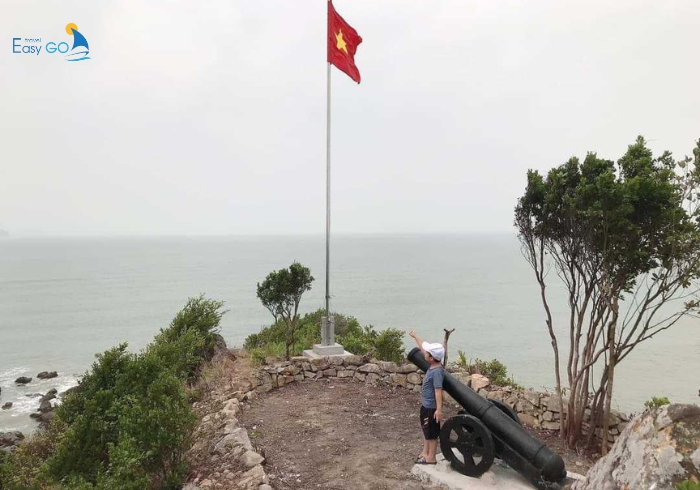 Hòn Pháo đài