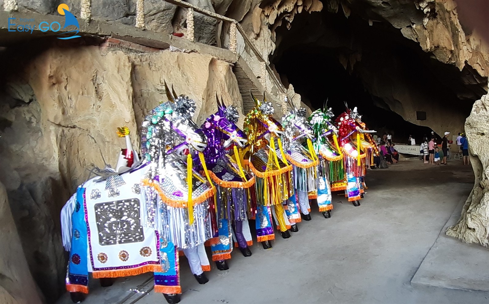 Lễ vật dâng hương đền Thác Bờ