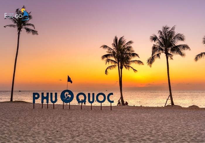 Hoàng hôn trên biển ở Phú Quốc
