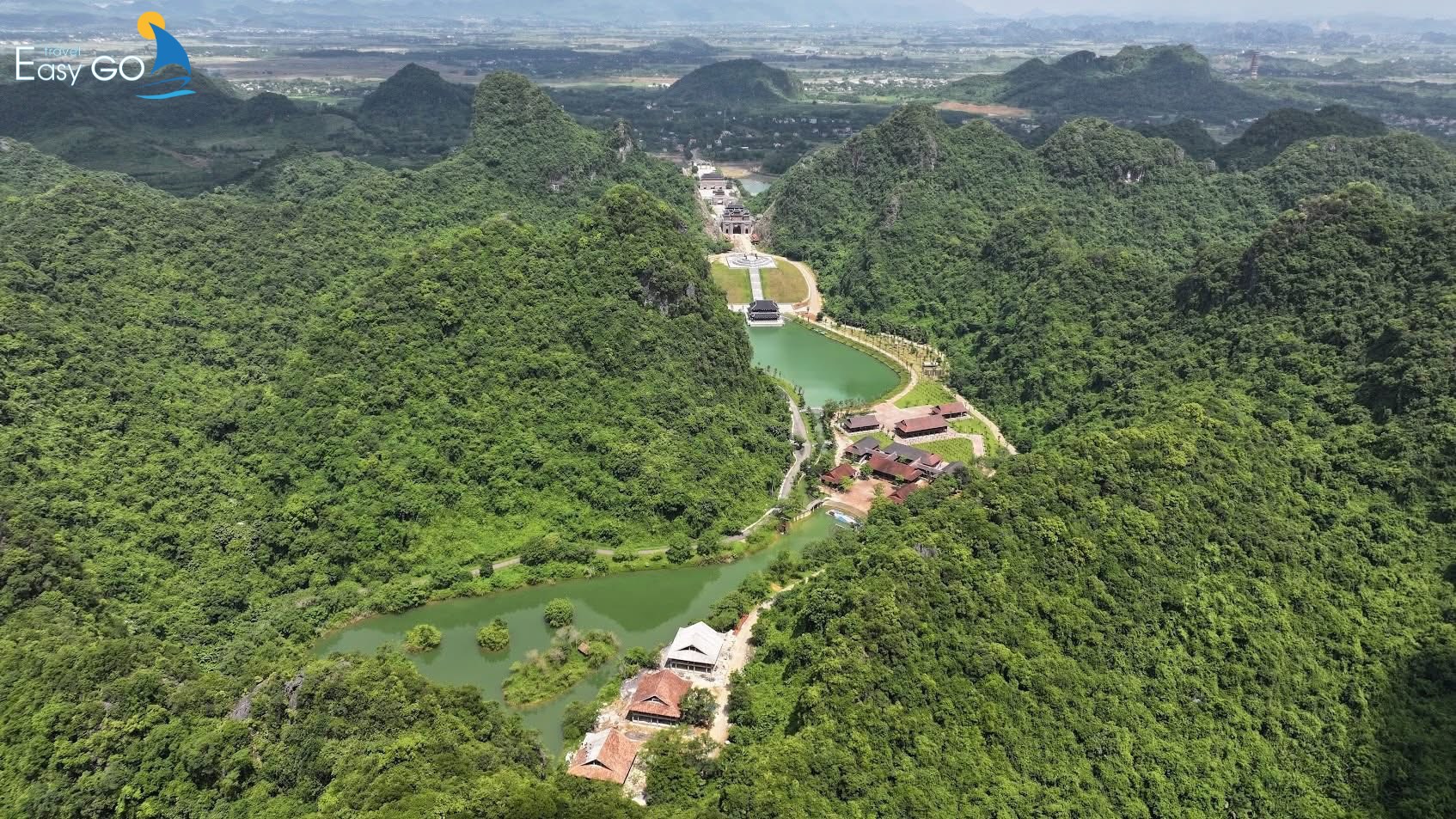 Thung Ui nằm trong lòng di sản Tràng An