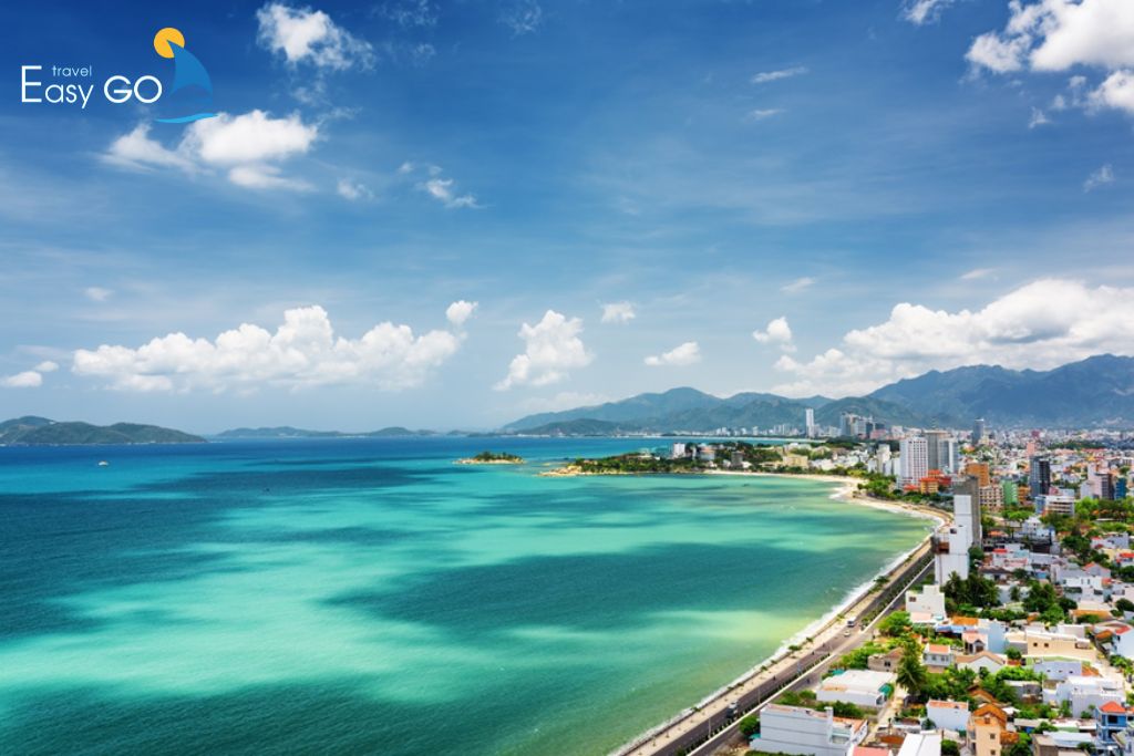 Vẻ đẹp yên bình của biển Nha Trang