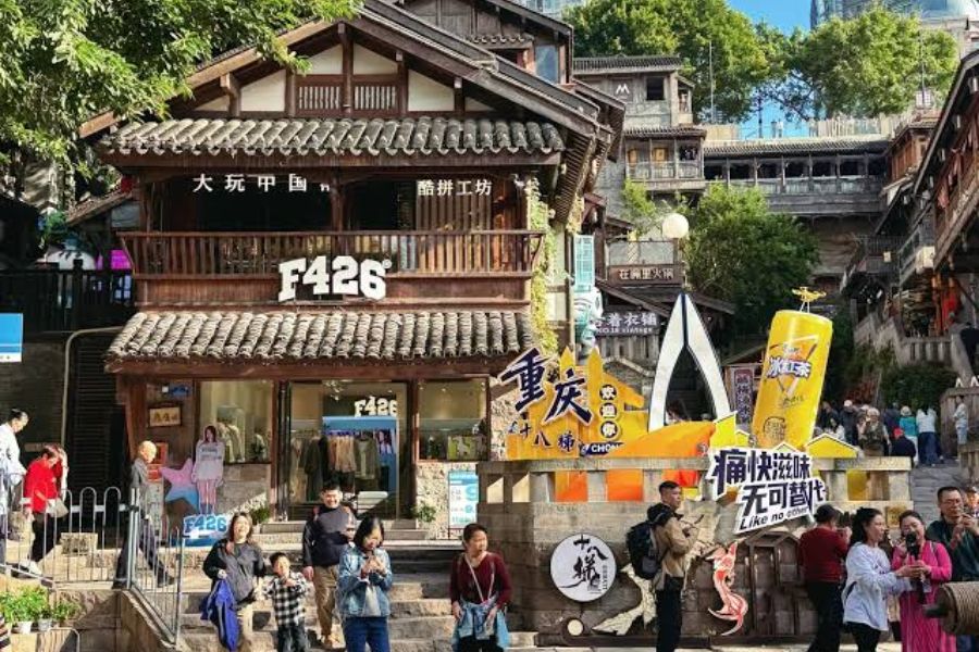 TOUR TRÙNG KHÁNH - YẾN TIỆC CUNG ĐÌNH 4 NGÀY 3 ĐÊM (NO SHOPPING)