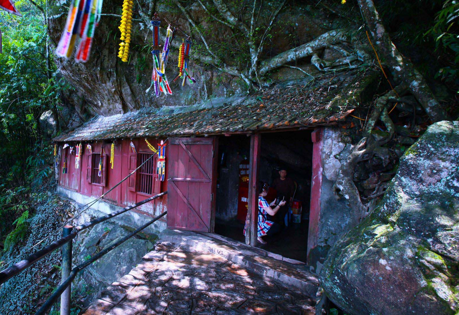 TOUR DU LỊCH HÀ NỘI - CHÙA YÊN TỬ - CHÙA BA VÀNG| TOUR LỄ HỘI DU XUÂN