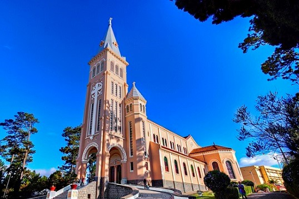 TOUR DU LỊCH HÀ NỘI - NHA TRANG - ĐÀ LẠT 4 NGÀY 3 ĐÊM