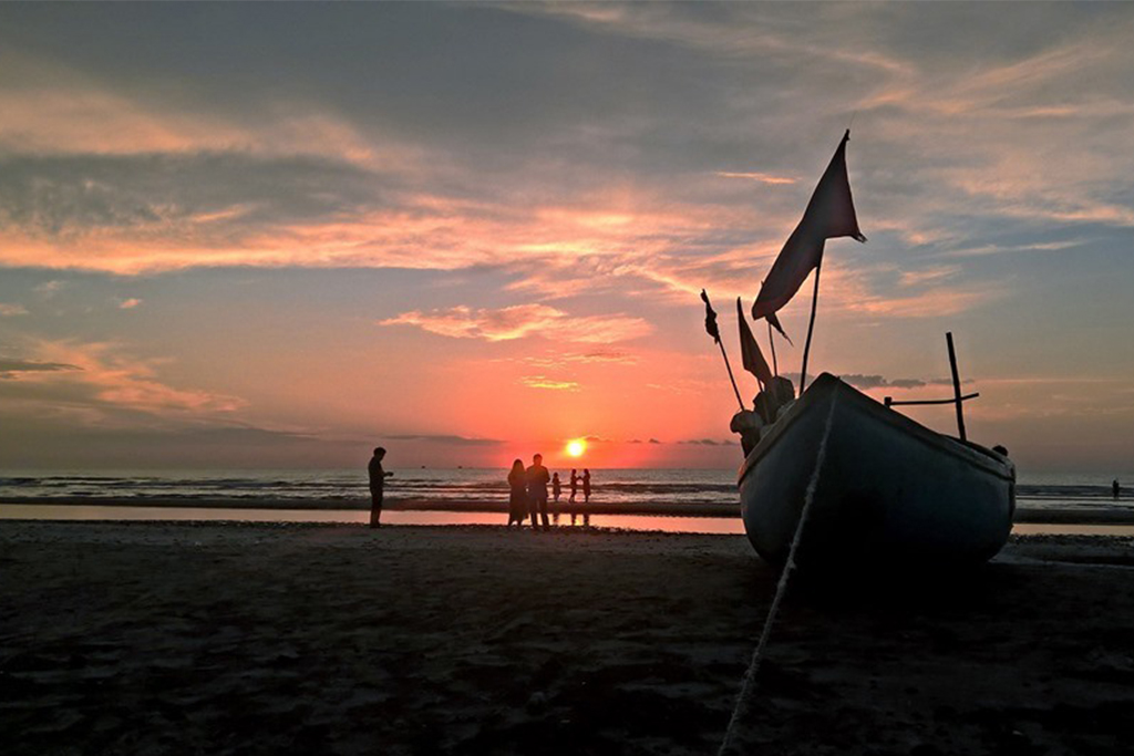 TOUR DU LỊCH HÀ NỘI – BIỂN QUỲNH – NGHỆ AN 3 NGÀY 2 ĐÊM