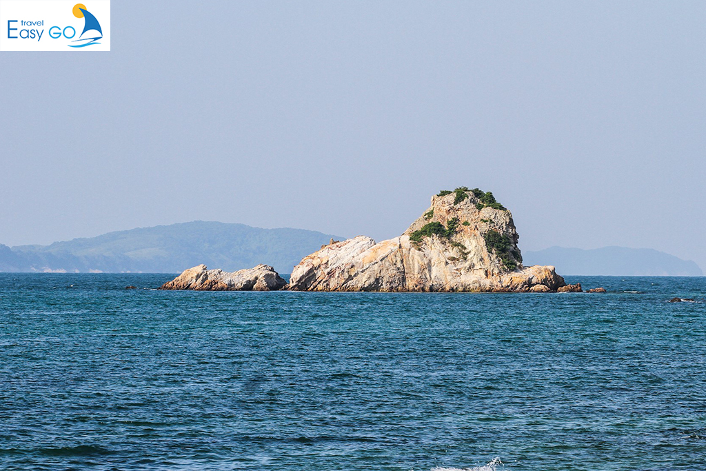 Tour 3 đảo: Hòn Chép Con, Hòn Sư Tử, Cô Tô Con - Tour du lịch đảo Cô Tô 3 ngày 2 đêm từ Hà Nội