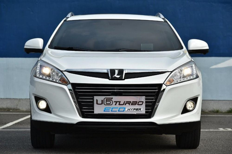 Bán ‘Lexus Đài Loan’ sau 10 năm, chủ xe tâm sự: ‘Mua mới 1,2 tỷ, bán rẻ như Kia Morning’