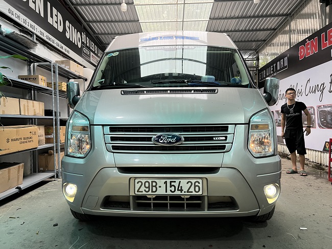 Độ bi gầm 3 nhiệt màu cho Ford Transit cực đẹp