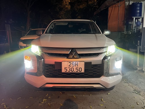 Độ đèn MITSUBISHI TRITON xu hướng dẫn đầu