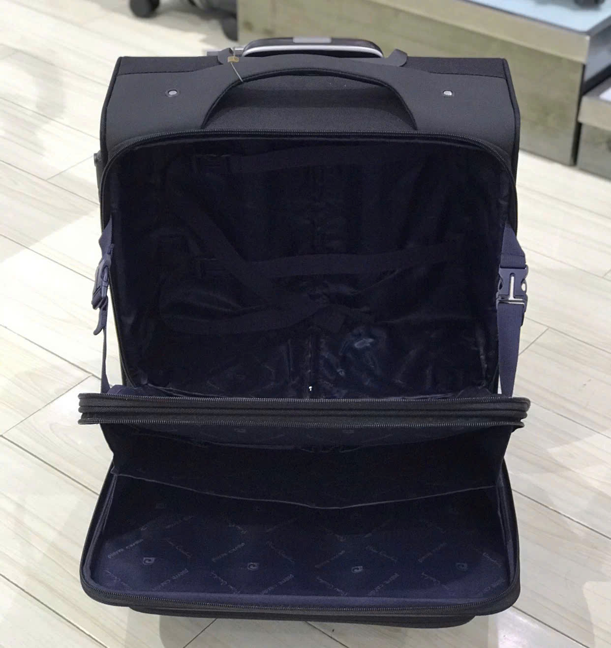 Vali kéo Pierre Cardin PC001 (Size 16)