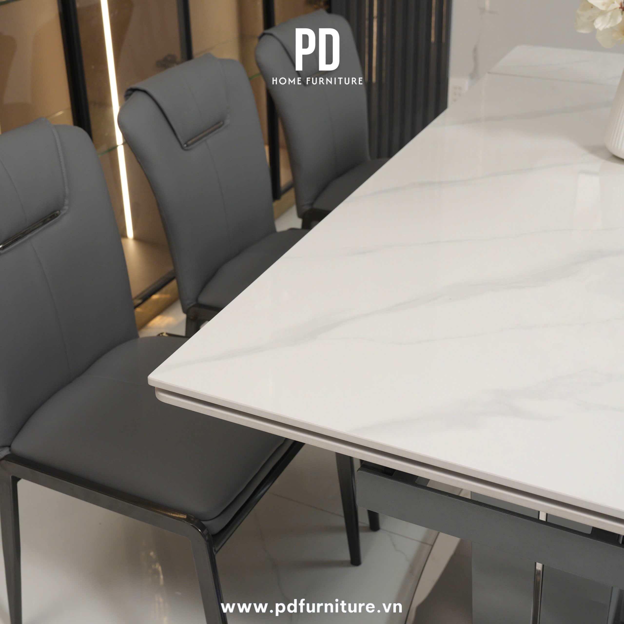 Bộ Bàn Ăn Thông Minh B04