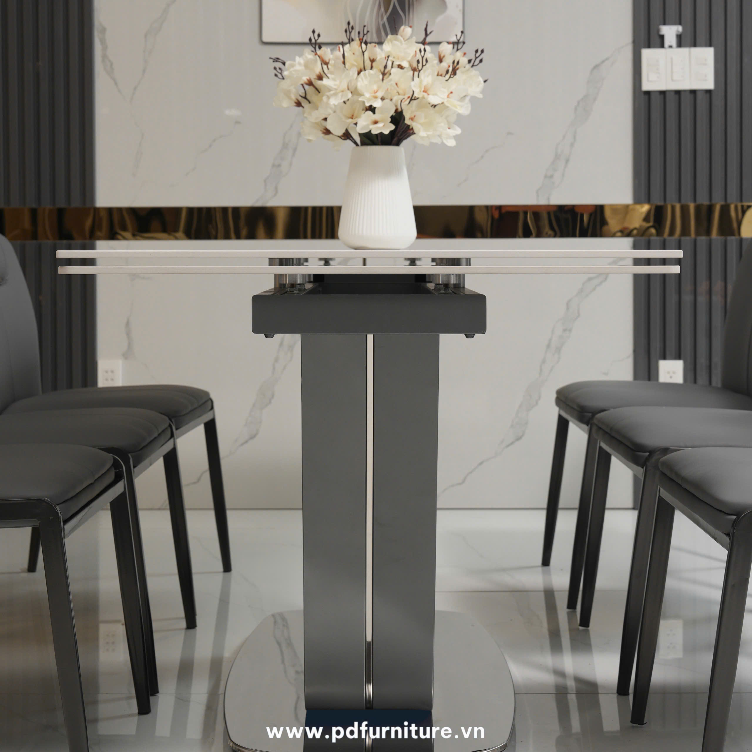 Bộ Bàn Ăn Thông Minh B04