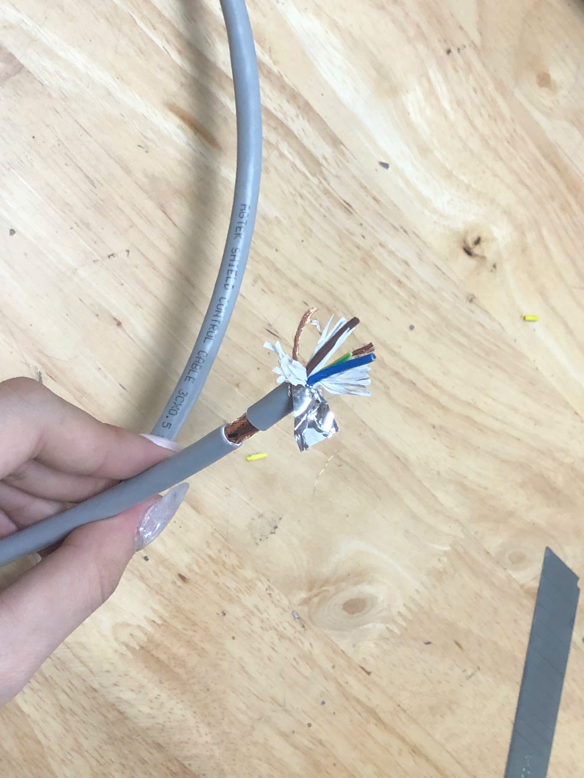 Có lưới 3x1.0 - Dây cáp điều khiển có lưới chống nhiễu 3x1.0 AGTEK