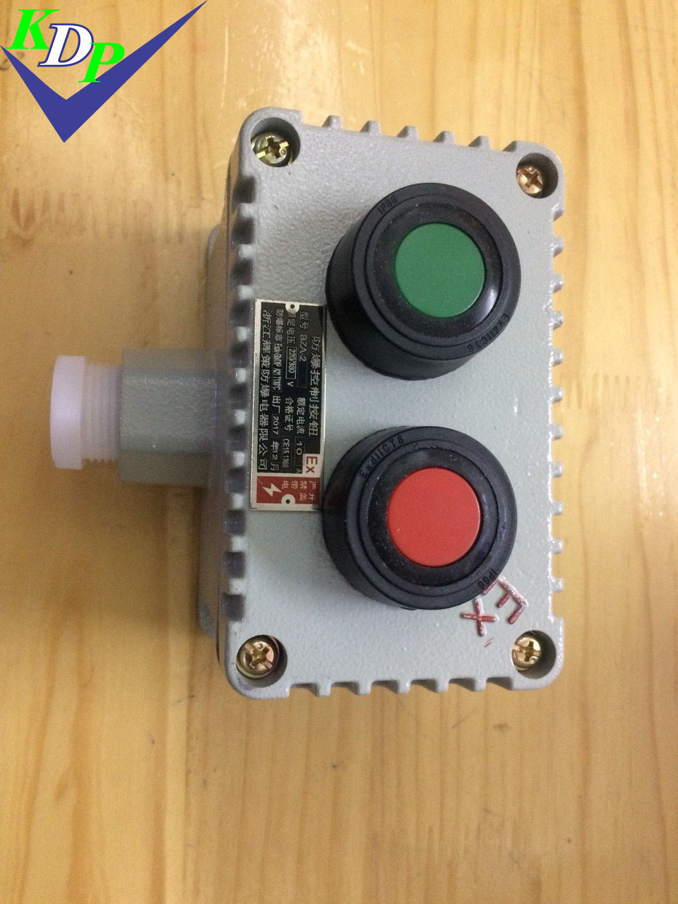 Hộp nút nhấn đôi phòng nổ