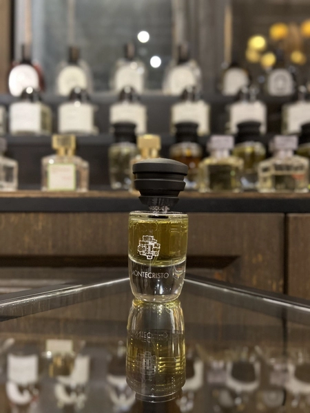 Masque Milano Montecristo