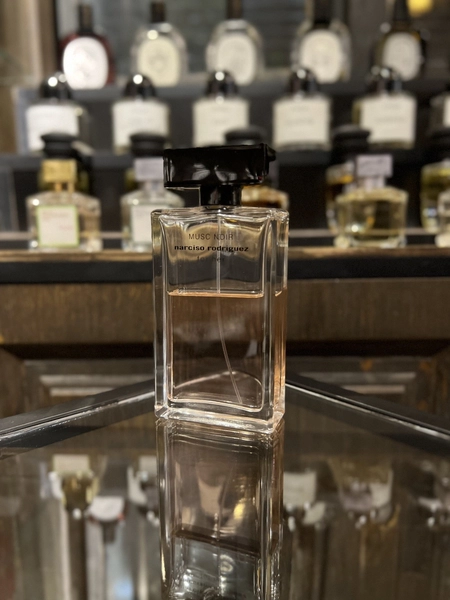 Narciso Rodriguez for her Musc Noir EDP