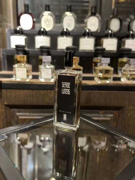 Serge Lutens  Vétiver Oriental