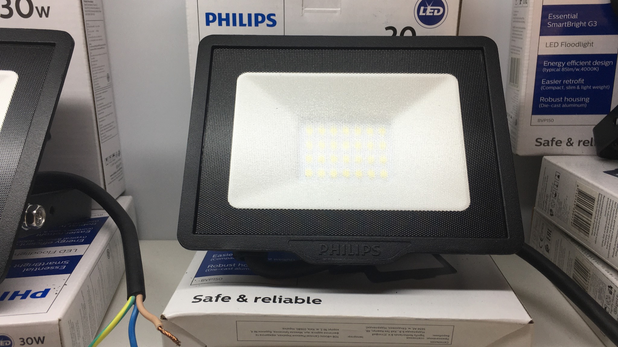 Pha led 10W Philips ánh sáng trung tính(BH24t)