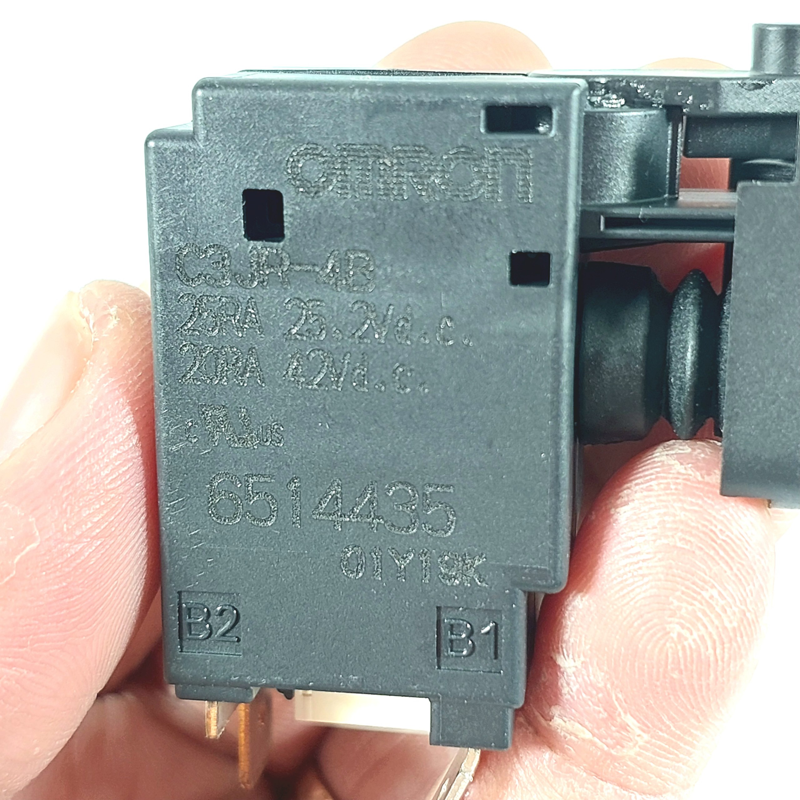 Công tắc máy MAKITA DTW300/DF001G