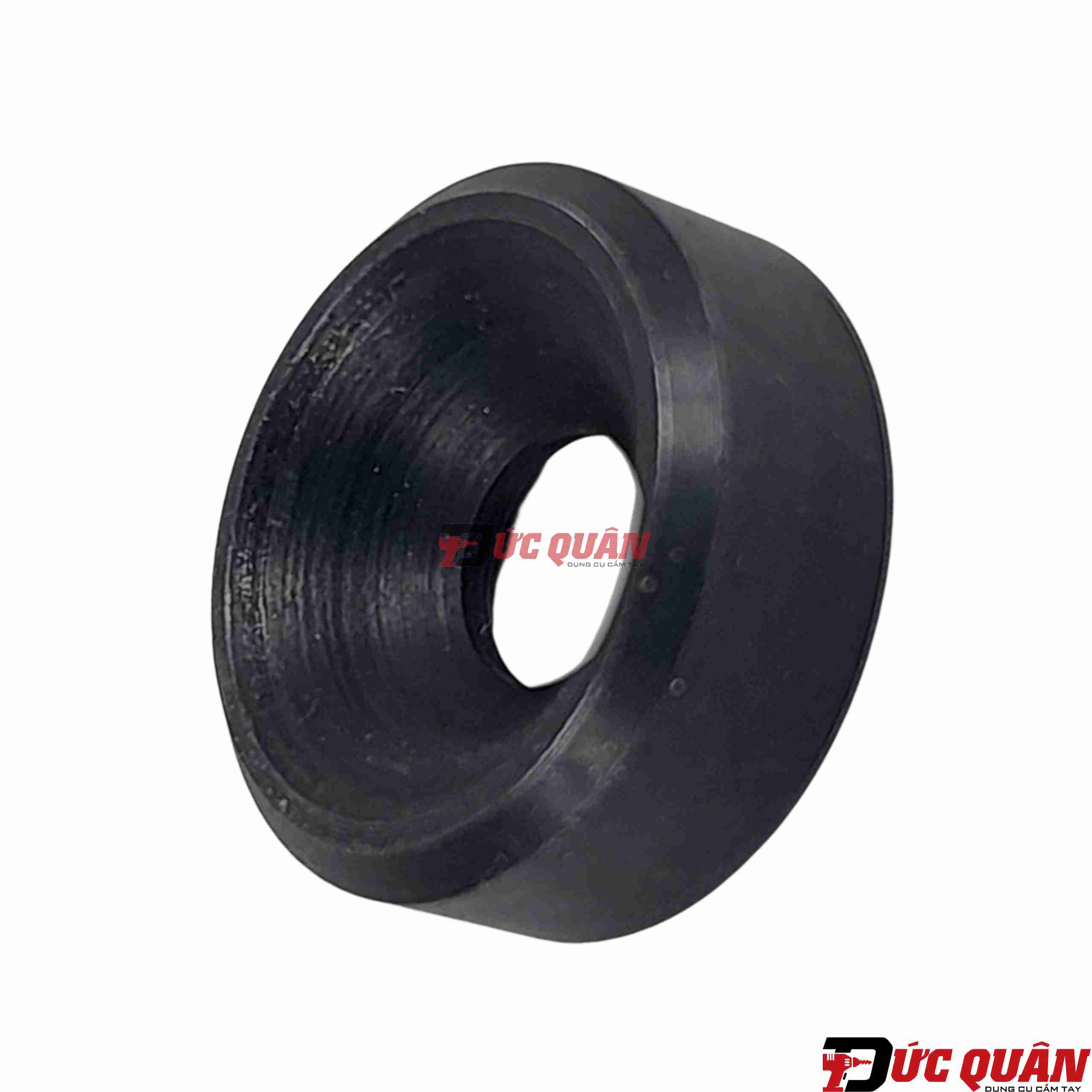 Mặt bít ngoài máy cắt rung Makita TM130D