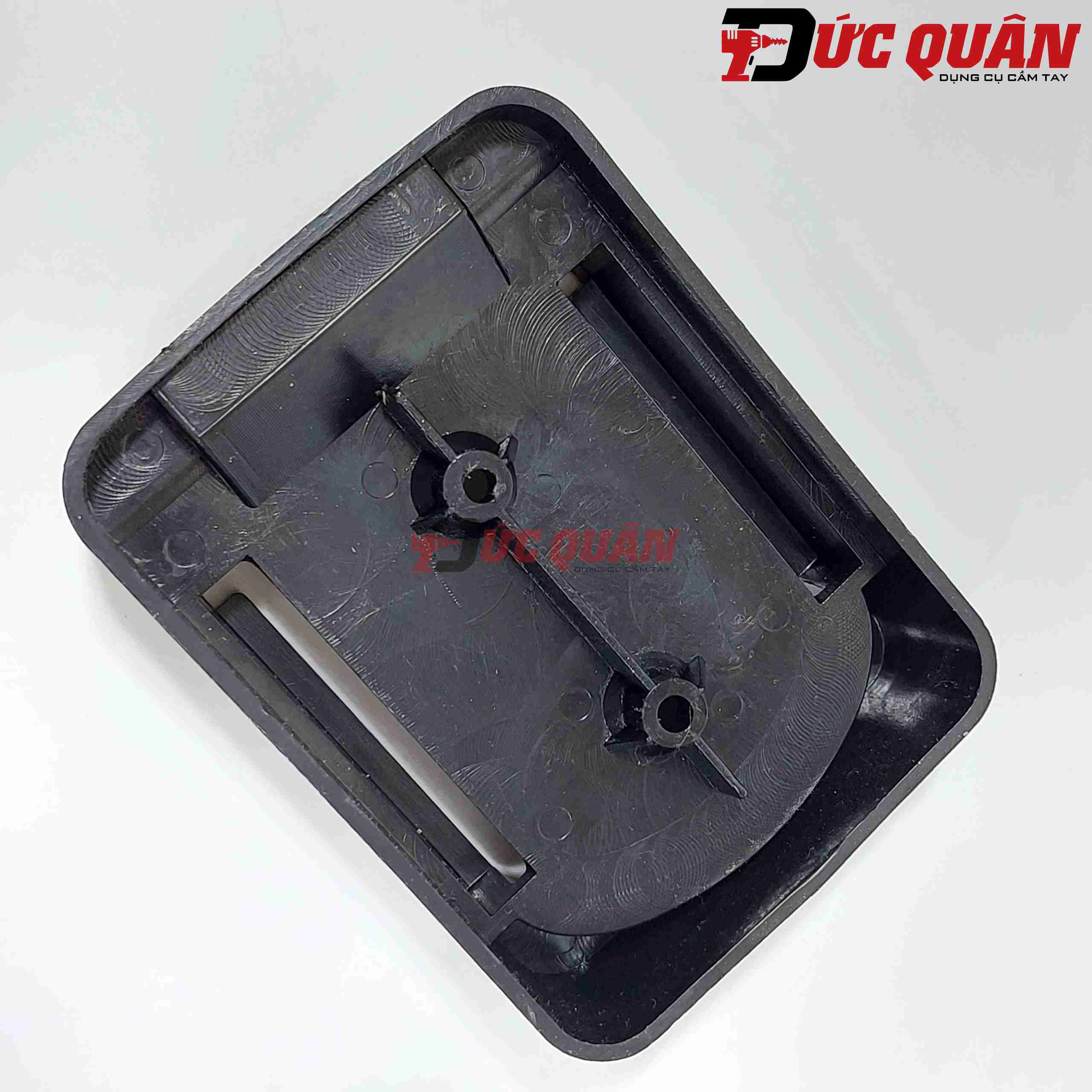 Đế dữ pin 14v4, 18v MAKITA có thể dùng cho pin đóng
