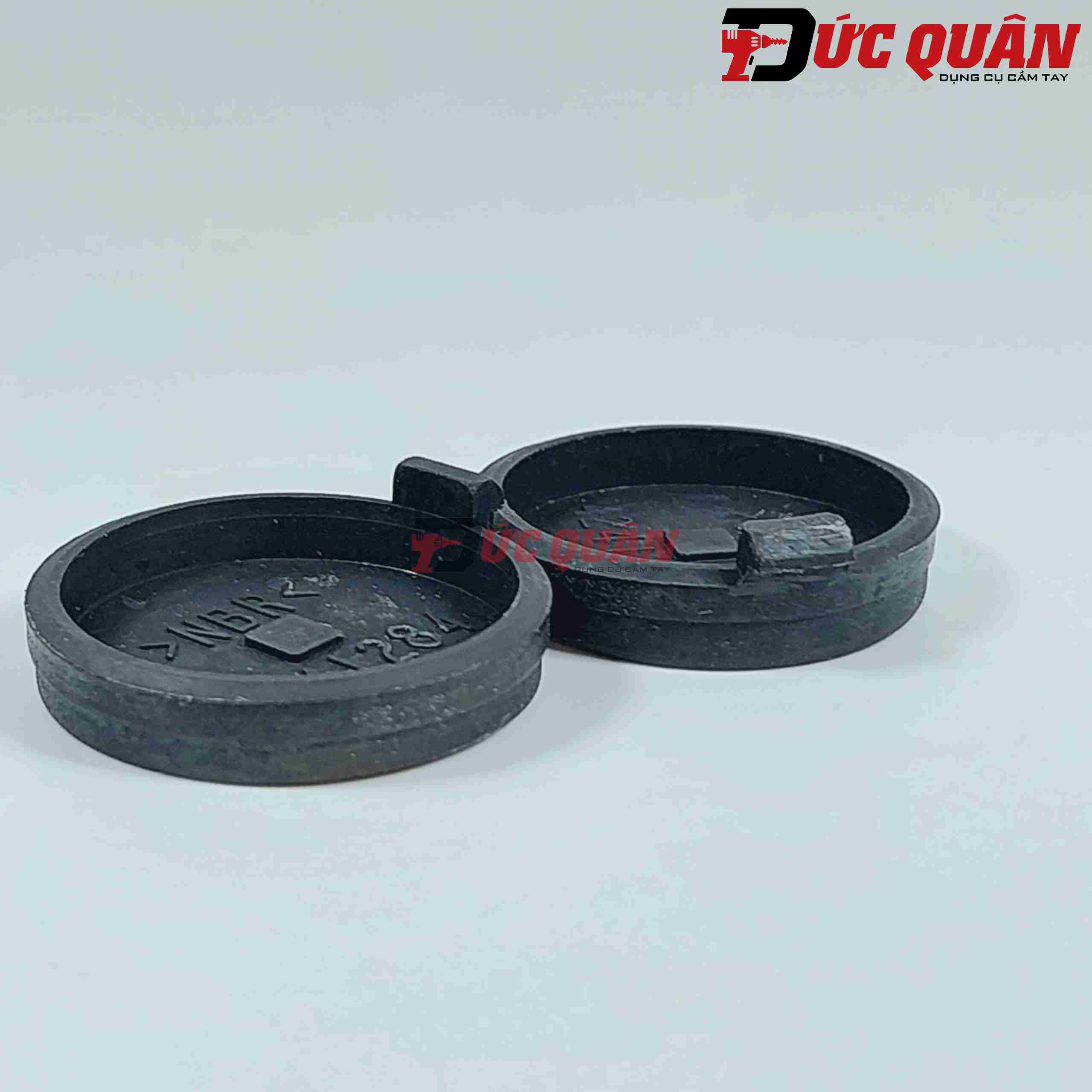 Nấp thang ngoài máy khoan bê tông DHR165, HR165, DHR202 ( 1 cái )