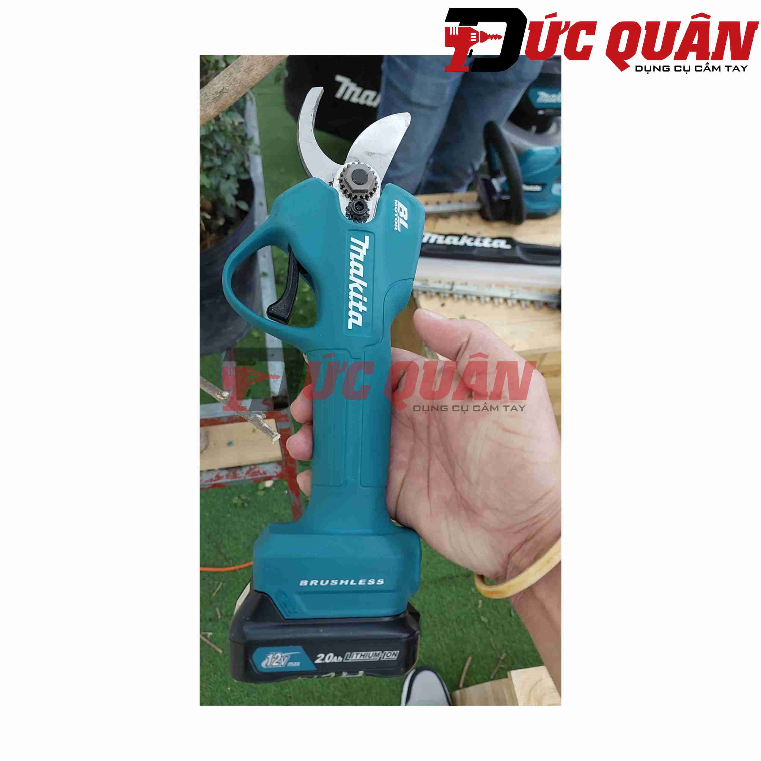 Máy cắt cành dùng pin 12V Max Makita UP100DZ (Chưa Pin & Sạc)