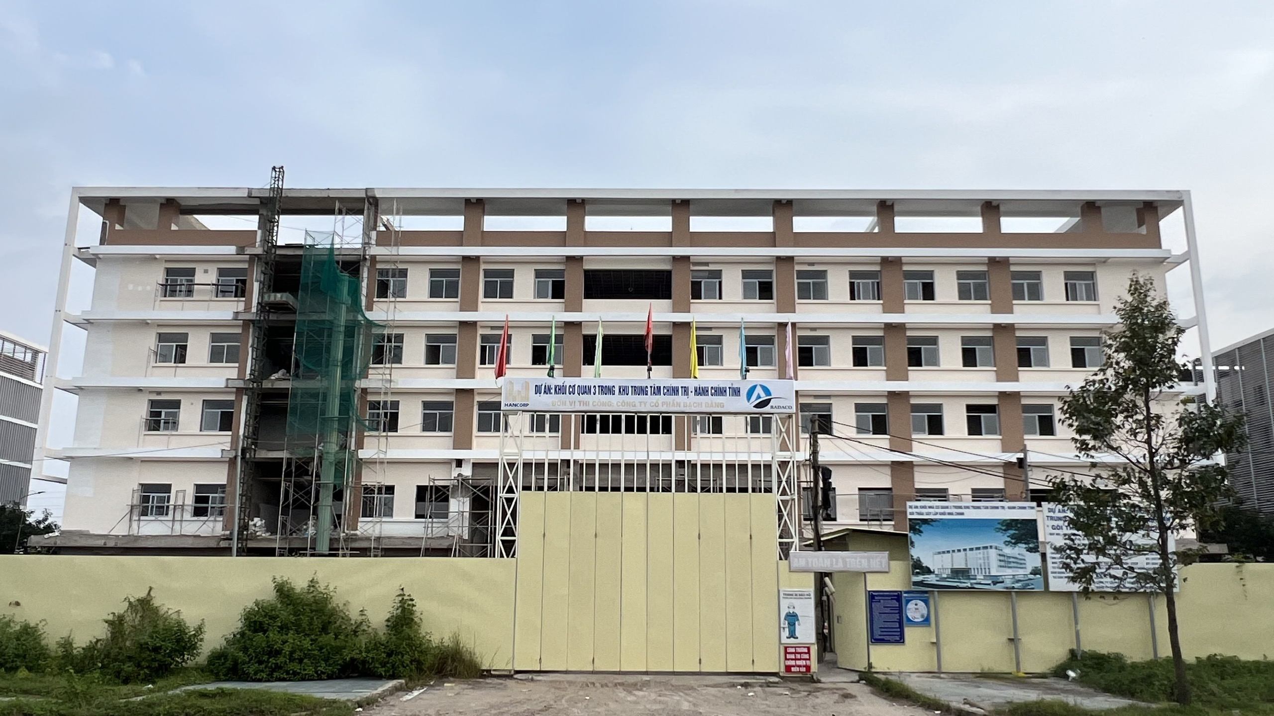 Công trình Khối nhà Cơ quan 3, Khu Trung tâm Chính trị - Hành chính tỉnh Long An
