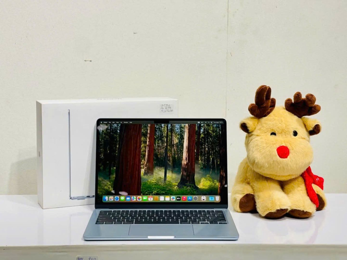 MacBook Air M5 chip Apple M5 hiệu năng mạnh