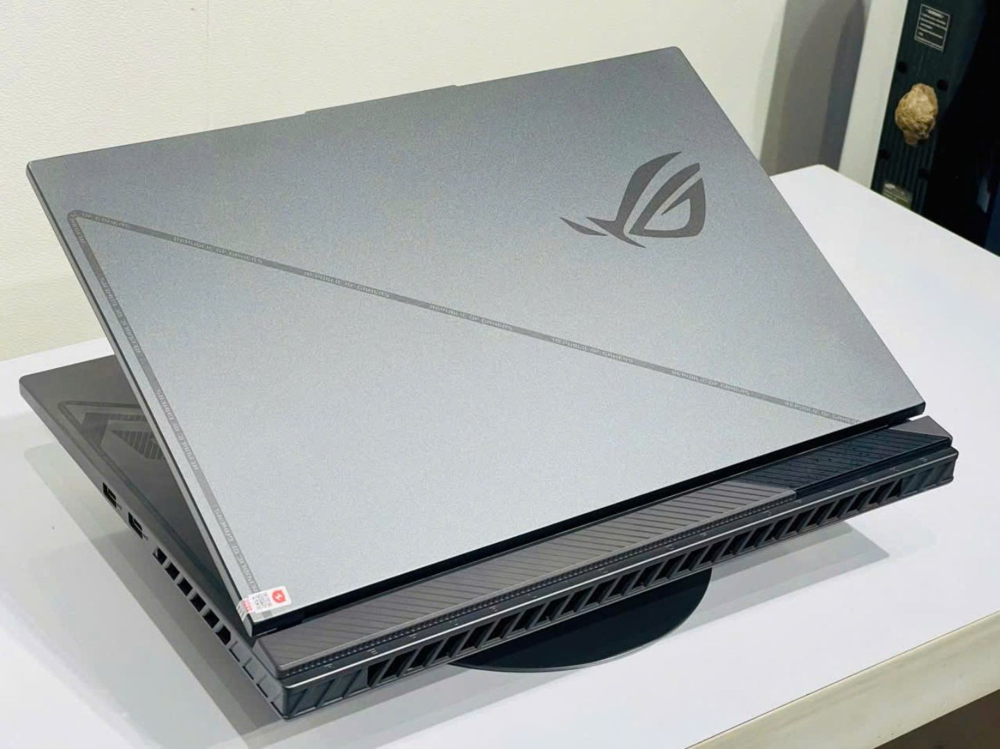 ( LIKE NEW ) ASUS ROG STRIX G16-G614 - Core i7-13650HX / RAM 16GB / SSD 1T / RTX 4060 MÀN 16" 2.5K 240Hz - Goc nghieng | Laptop24h