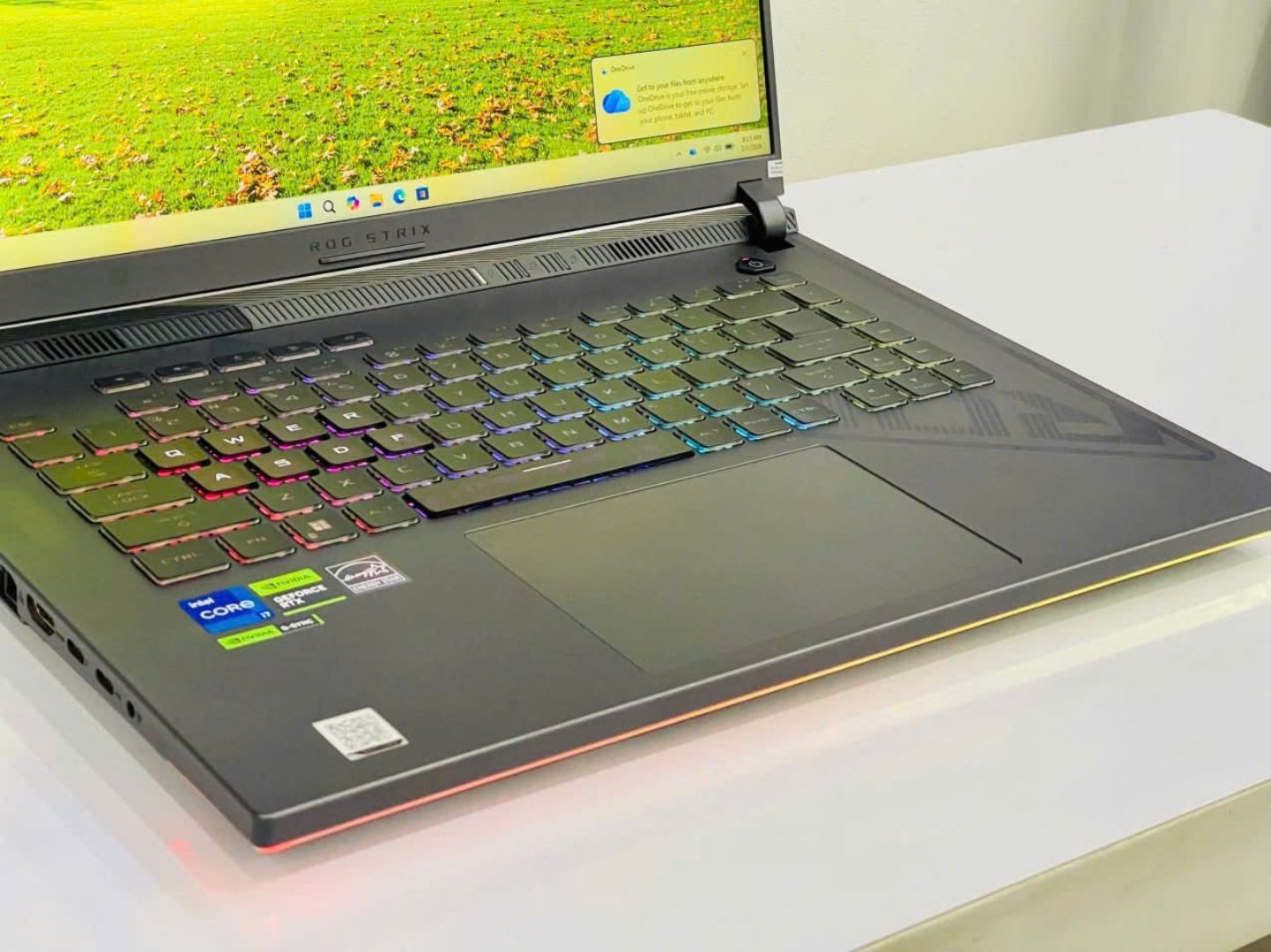 ( LIKE NEW ) ASUS ROG STRIX G16-G614  - Core i7-13650HX / RAM 16GB / SSD 1T / RTX 4060 MÀN 16" 2.5K  240Hz - Man hinh | Laptop24h