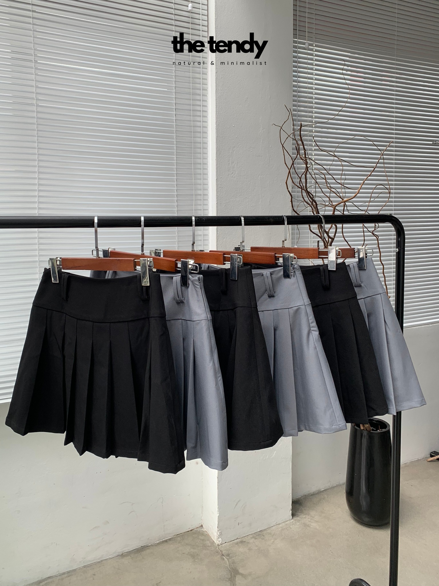 Set áo váy kiểu áo vest tay dài chân váy xếp ly ( Xanh ) | AlvinStore.Vn