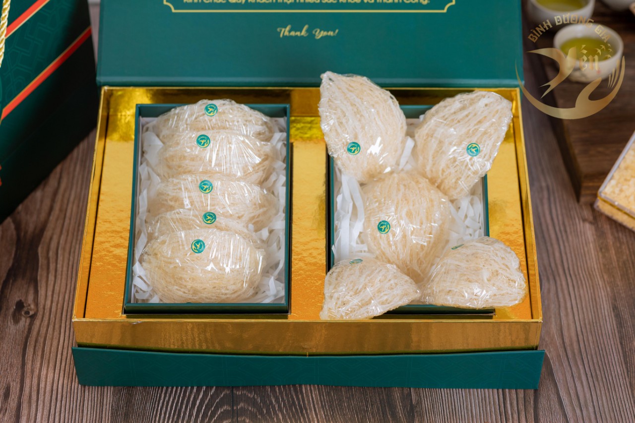 Yến sạch xếp hộp