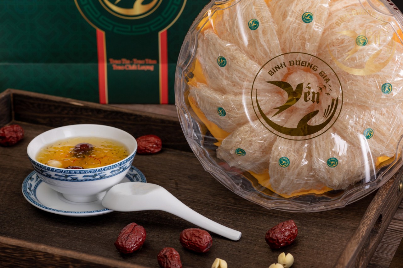 Yến sạch xếp hộp