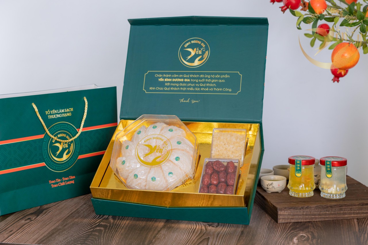 Yến sạch xếp hộp