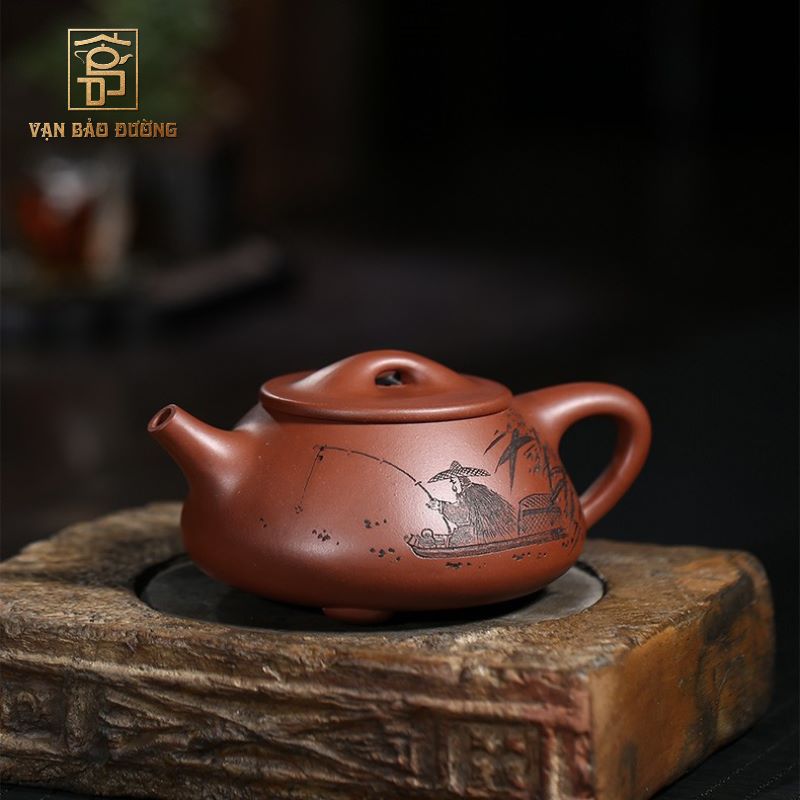 Phần thân ấm trà có vai trò đựng trà và giữ nhiệt