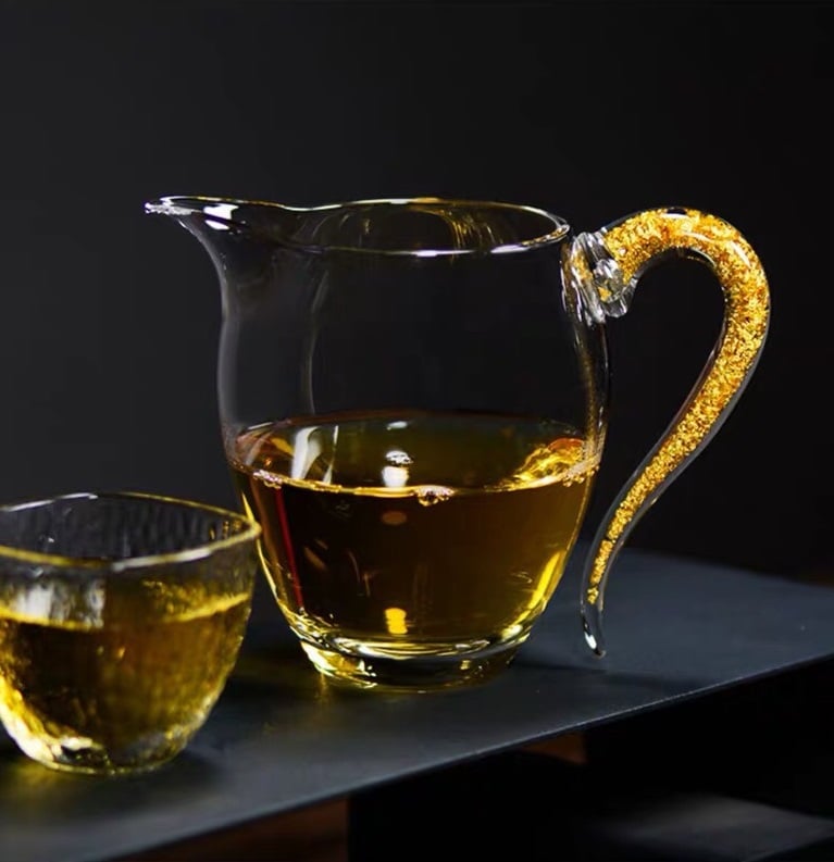 TỐNG PHA LÊ THỦY TINH QUAI CHỨA VÀNG 24K