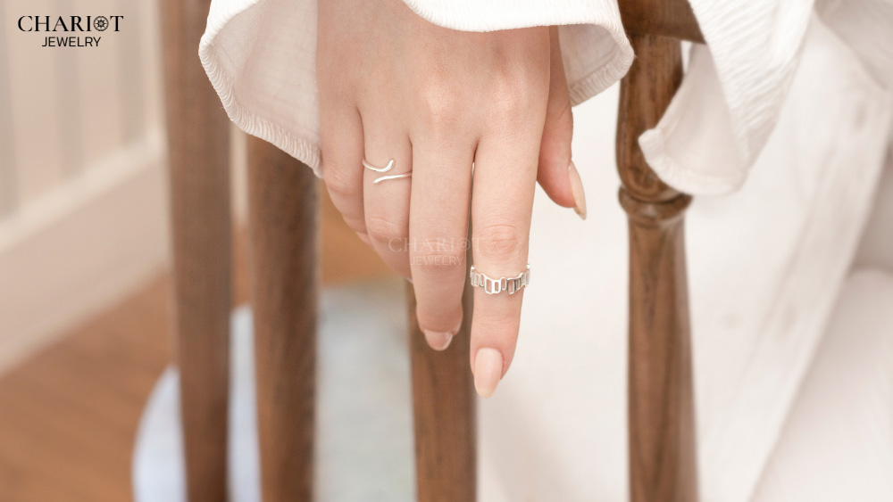 Top 10 mẫu nhẫn bạc đẹp cho nữ đáng mua tại Chariot Jewelry