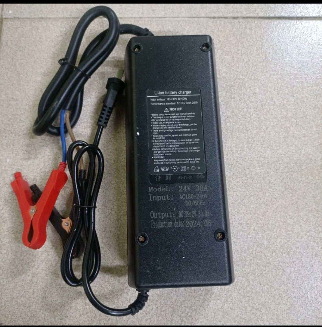 Sạc 29.2V 20A , 29.2V 30A cho pin sắt 8S, chân kẹp cá sấu