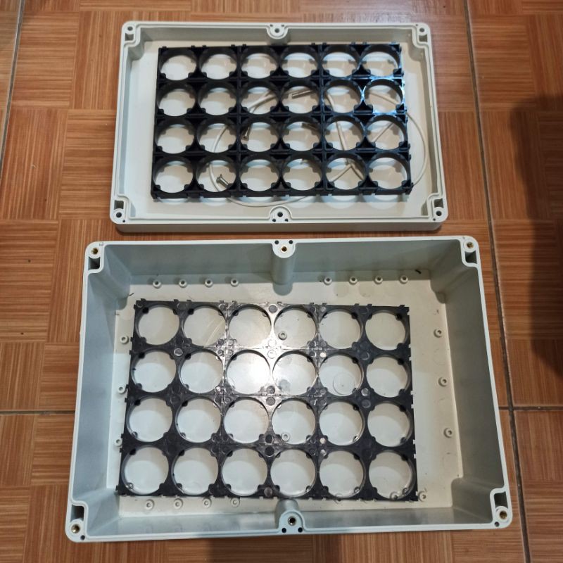 Hộp nhựa 95 khung 32700