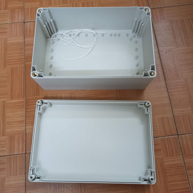Hộp Nhựa ABS 300x200x125 Chống Nước, lắp được 8 cell 46160
