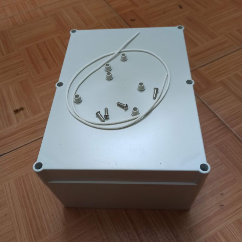 Hộp Nhựa ABS 240x175x117mm, lắp 6 cell lion 31Ah, lắp dư 4 cell sắt photphat 22ah