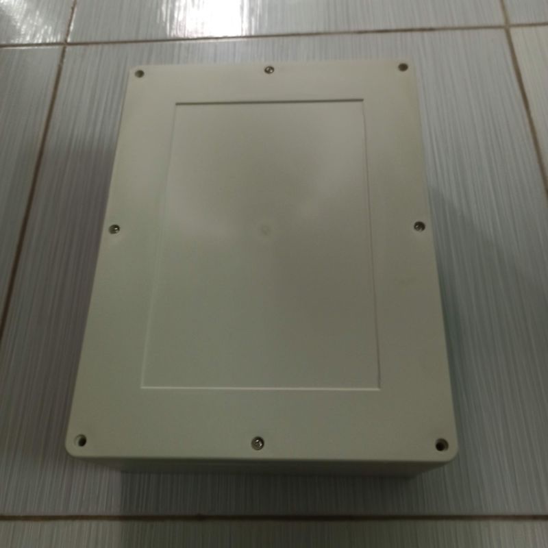 Hộp Nhựa ABS 320x240x110mm lắp được 24 cell 33140 hoặc 8 cell 46160 (Chống Nước IP65)