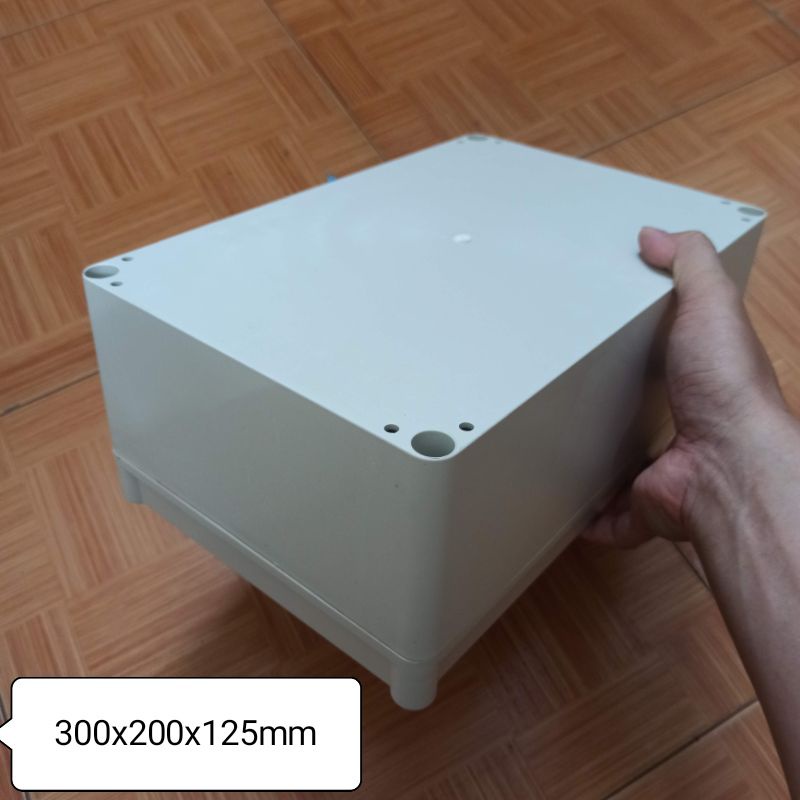 Hộp Nhựa ABS 300x200x125 Chống Nước, lắp được 8 cell 46160