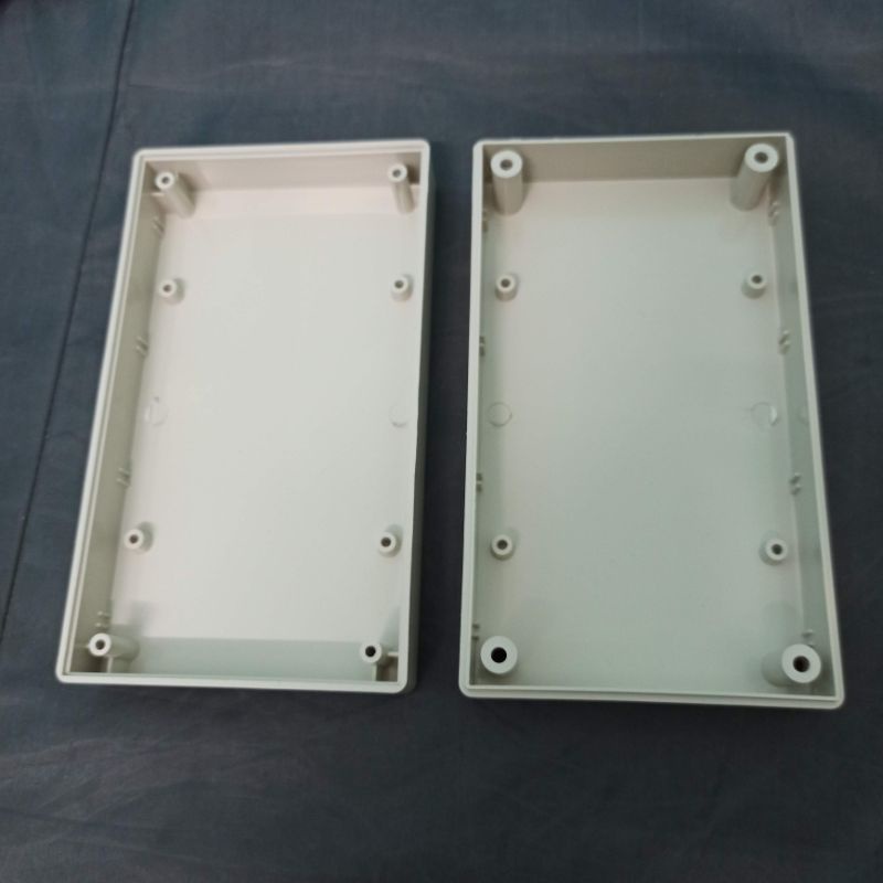 HỘP NHỰA ABS 140*82*38mm (Màu đen, Màu trắng)
