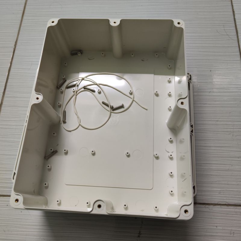 Hộp 320x240x110 nhựa cao cấp, Chống Va Đập, chống nước, lắp được 8 cell 46160