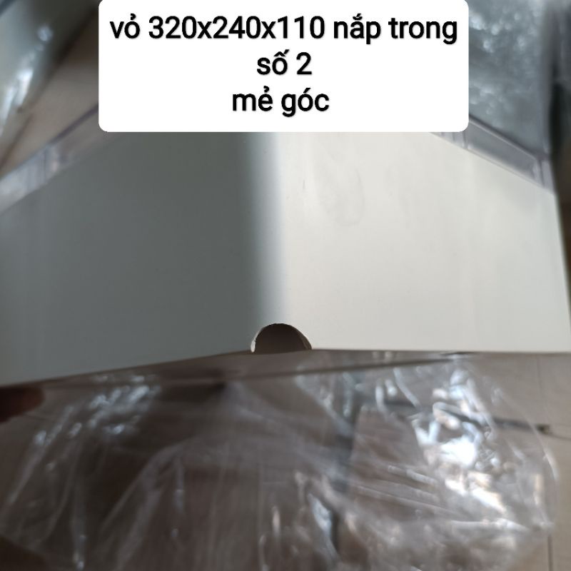 Hộp Nhựa 320x240x110mm nắp trong, lắp được 24 cell 33140 hoặc 8 cell 46160 (Chống Nước IP65)