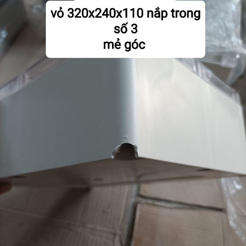 Hộp Nhựa 320x240x110mm nắp trong, lắp được 24 cell 33140 hoặc 8 cell 46160 (Chống Nước IP65)