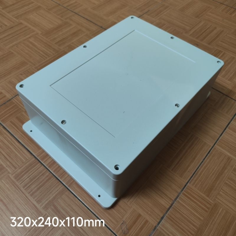 Hộp Nhựa 320x240x110mm chống nước có tai, lắp được 24 cell 33140 hoặc 8 cell 46160
