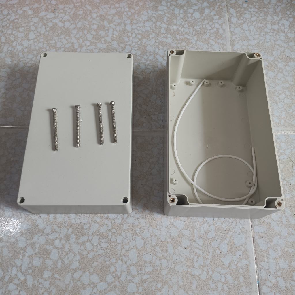 Hộp nhựa ABS 200x120x108mm ( Chống nước IP65 ), lắp được 12 cell 32650 hoặc 6 cell 33140